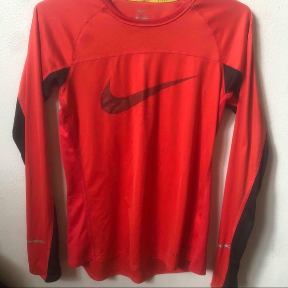Nike Miller dri-fit long sleeve active wear - Picture 1 of 4
